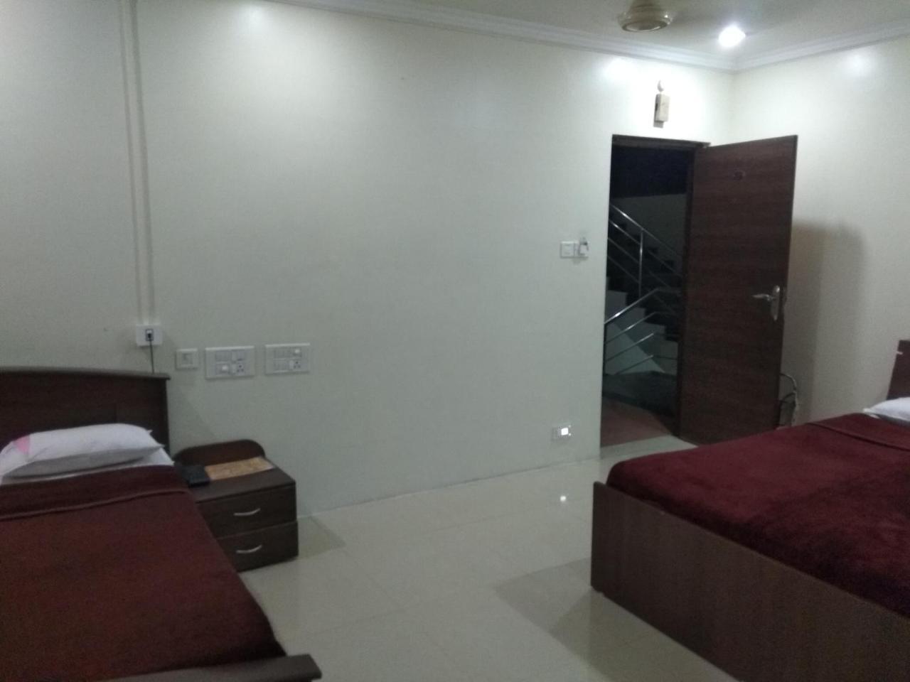 Sai Tirumala Residency Tirupati Eksteriør bilde